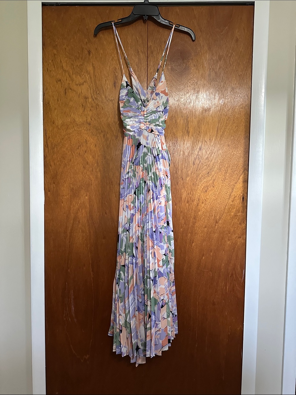 ASTR the Label Blythe Floral Plisse Midi Dress - Picture 2 of 10